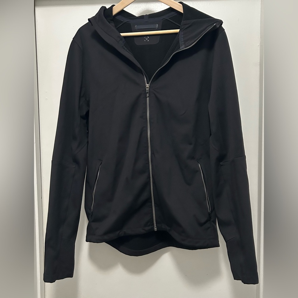 Lululemon Men’s Jacket with Hood Black Size L worn Once EUC Like new